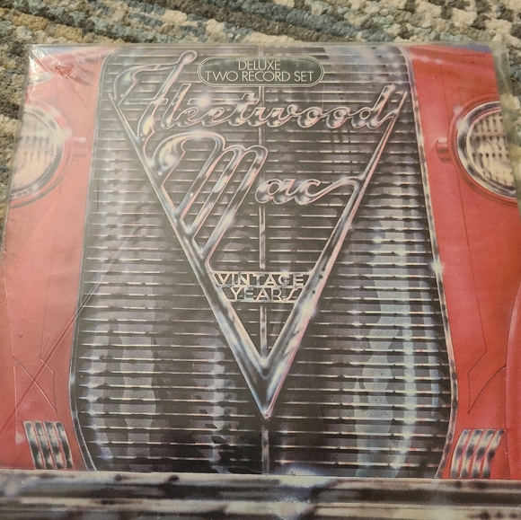 Fleetwood Mac Vintage Years 2 lps in pristine condition - Picture 1 of 14